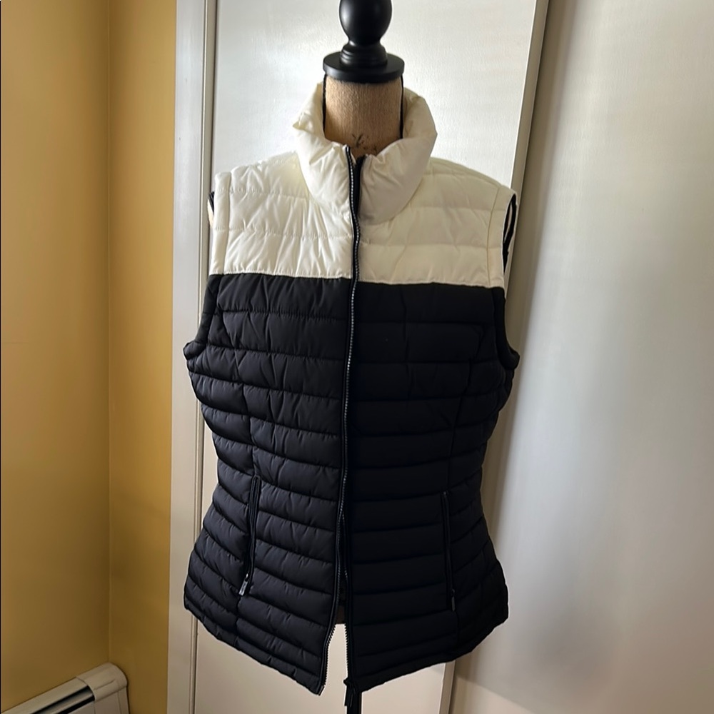 Women's Black and White Puffer Vest